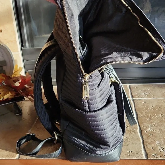 Steve Madden black extra large shoulder bag plus backpack - Picture 8 of 16